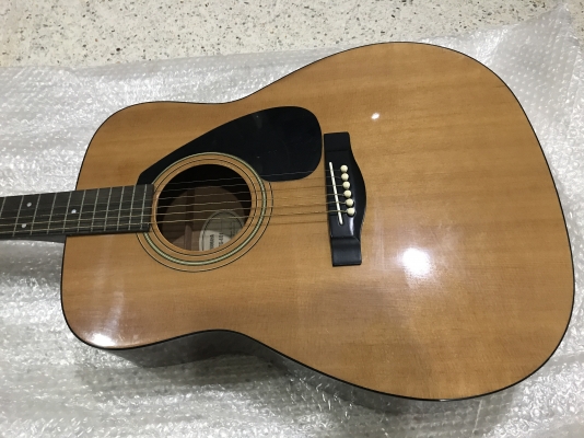 กีต้ารโปร่ง YAMAHA FG 401 เก่าญี่ปุ่นเเท้สภาพสวยตามรูป
