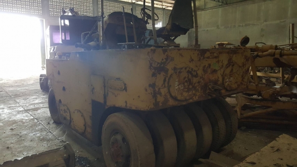 ขาย รถบดล้อยาง 11 ล้อ WATANABE มีเอกสารเล่มทะเบียนครบ รถใช้งานได้ปกติครับ ราคาต่อรองได้ ขาย รถบดล้อยาง 11 ล้อ WATANABE มีเอกสารเล่มทะเบียนครบ รถใช้งานได้ปกติครับ ราคาต่อรองได้