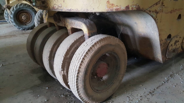 ขาย รถบดล้อยาง 11 ล้อ WATANABE มีเอกสารเล่มทะเบียนครบ รถใช้งานได้ปกติครับ ราคาต่อรองได้ ขาย รถบดล้อยาง 11 ล้อ WATANABE มีเอกสารเล่มทะเบียนครบ รถใช้งานได้ปกติครับ ราคาต่อรองได้