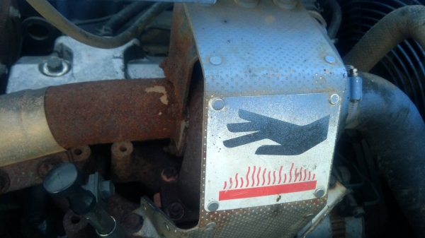 รถแบคโฮ KOMATSU PC128UU รถเก่านอกพึ่งนำเข้ามา ยังไม่เคยใช้งานในไทย เทียบเท่า 130 รุ่น 7 เครื่องดี ปั๊มดี โซ่หนา เอวแน่น มีผานดันดิน ทำงาน 9,000 กว่าชั่วโมง มีแอร์ติดมาพร้อมจากนอก ไฟฟ้าครบ มีระบบเต่า-กระต่าย ระบบสมบูรณ์ มีเอกสารใบอินวอยซ์ ชุดจดทะเบียน สภาพ