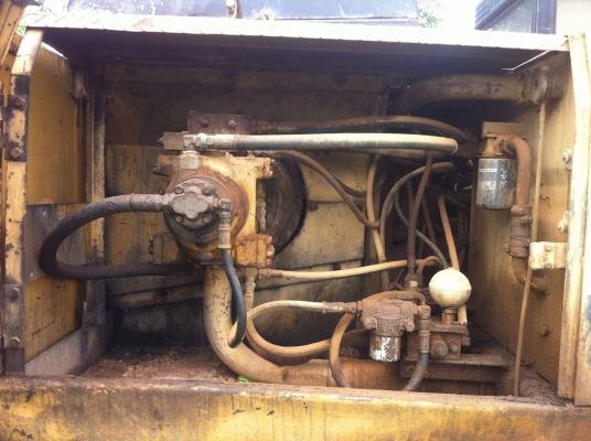 CATERPILLAR E200B เครื่องดี ช่วงล่างดี เอวแน่น เอกสารซื้อขาย