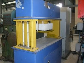 เครื่องเพรส 20ตัน ราคาถูกมีรอก-เครน-เครื่องจักรให้เลือกอีกนับ1,000รายการwww.paholgroup.com