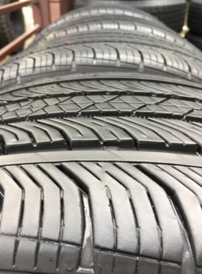 ยาง Continental 245 50 18 ปี17 ดอกเต็ม ไม่มีปะ เนื้อนิ่มๆ ใช้ยาว ราคาไม่แพง