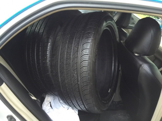 ยาง Continental 245 50 18 ปี17 ดอกเต็ม ไม่มีปะ เนื้อนิ่มๆ ใช้ยาว ราคาไม่แพง