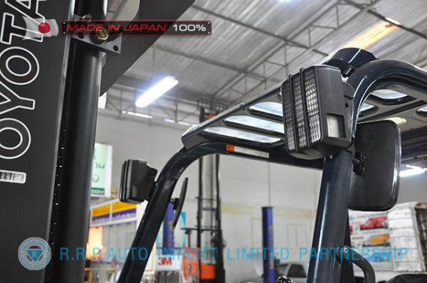 ขายรถโฟล์คลิฟท์มือสอง TOYOTA รุ่น 7FD25-35877 นำเข้าจากประเทศญี่ปุ่น 100\% ไม่เคยใช้งานในไทย