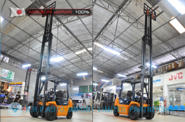 ขายรถโฟล์คลิฟท์มือสอง TOYOTA รุ่น 7FD25-35877 นำเข้าจากประเทศญี่ปุ่น 100\% ไม่เคยใช้งานในไทย