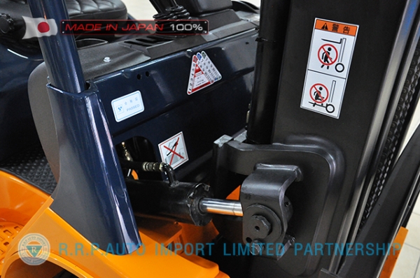 ขายรถโฟล์คลิฟท์มือสอง TOYOTA รุ่น 7FD25-35877 นำเข้าจากประเทศญี่ปุ่น 100\% ไม่เคยใช้งานในไทย