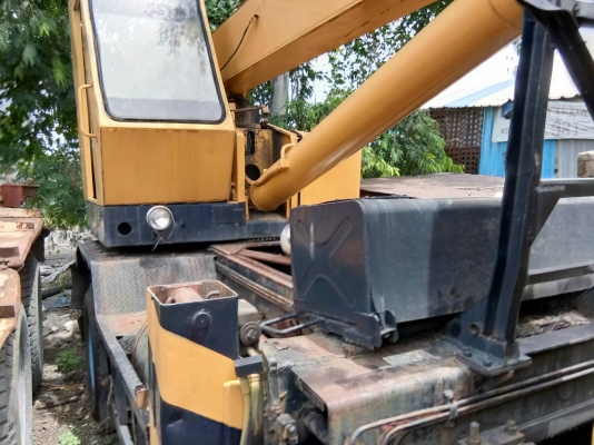 รถเครน ขนาด13ตัน  TADANO ตัวรถ  HINO หัวยาวมีทะเบียน