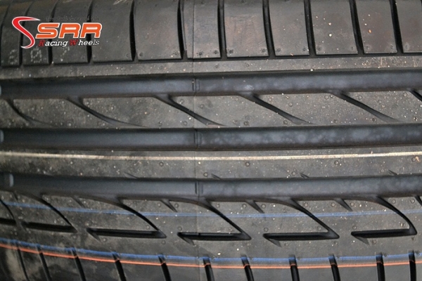 BRIDGESTONE POTENZA S001 RFT 225/40R19 ยางรันแฟลตราคาพิเศษ BRIDGESTONE POTENZA S001 RFT 225/40R19 ยางรันแฟลตราคาพิเศษ