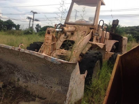 ขาย 345,000 รถตัก KOMATSU  515 C  เครื่องคามิน เครื่องดี  ปั้มดี ช่วงล่างดี เก่าจอด พร้อมใช้งาน เอกสารชื้อขาย  รถอยู่ อยุธยา. โทร&amp;ไอดีไลน์ 0610710295