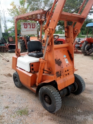 ขายรถตัก 0.7 คิว 80000 บาท ขายรถตัก 0.7 คิว 80000 บาท