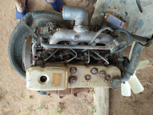 ขายเครื่องยนต์ Izusu 2500di ฝาทอง