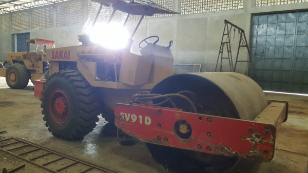 ขาย รถบดสั่นสะเทือน SAKAI SV91D เพลาเดียว รถสวยพร้อมใช้งาน เครื่องดี ปั้มดี เอกสารใบซื้อขาย