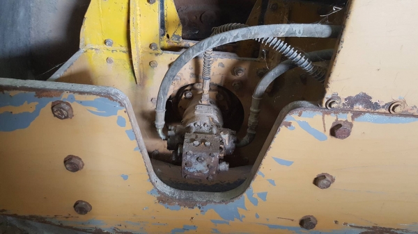 ขาย รถบดสั่นสะเทือน KOMATSU JV100A เพลาเดียว เอกสารเล่มทะเบียนครบ รถพร้อมใช้งาน ราคาต่อรองได้