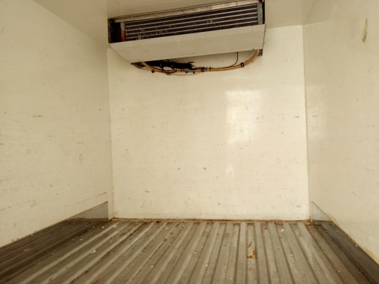 รถตู้เย็น -25 องศา พร้อมวิ่งงาน 2500 cc. ปี 2010