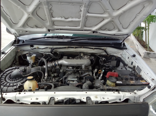 รถตู้เย็น -25 องศา พร้อมวิ่งงาน 2500 cc. ปี 2010