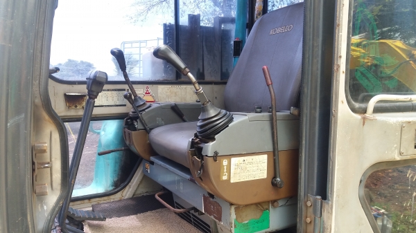 ขายครับsk 035 ระบบดีเอวแน่น แอร์หนาว อินวอยน์ มีลายหัวเจาะ