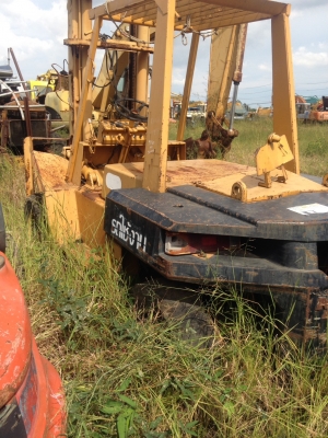 ขายรถโฟล์คลิฟต์ 1.KOMATSU FD50-1 5 ตันยก 4 เมตรเครื่อง ISUZU เกียร์ตัด 2.มิตซู เครื่องแคท 6 ตันยก 4 เมตรเกียร์ท๊อก ราคา 170000 กับ 270000