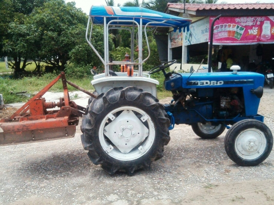 รถไถฟอด์25แรงพร้อมเครื่องตัดหญ้า