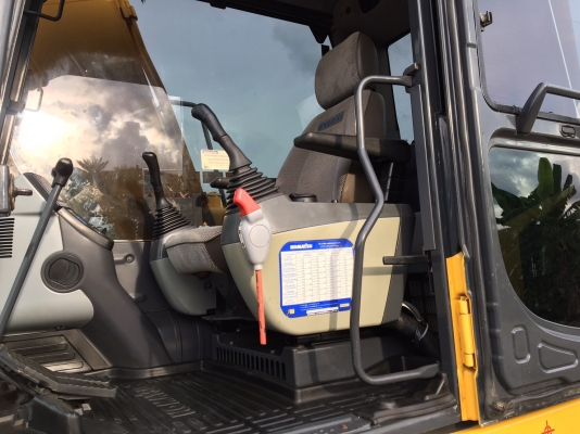ขายด่วน!! Komatsu PC130-8 ไมล์ชั่วโมง 6,000 สภาพสวยๆค่ะ