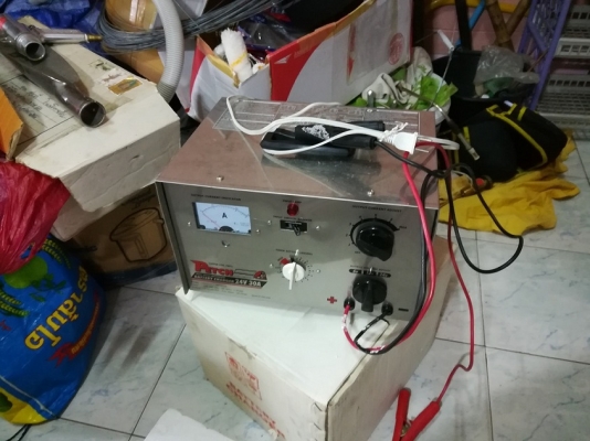 ขายเครื่องเชื่อมธูป,เครื่องแวคคั่มแบบสายพาน,แท่นยึดเครื่องเจียรลูกหมู4นิ้ว,เครื่องชาร์ทแบตเตอรี่ ,ชุดต๊าปเกลียวพร้อมอุปกรณ์ มีดอกและด้าม