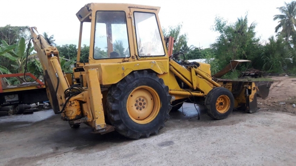 ขาย 47.000บาท ตัวรถไถ ฟอร์ด 3สูบเครื่องT6. เครื่องเกียร์ ยางดี