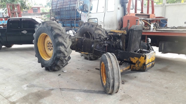 ขาย 47.000บาท ตัวรถไถ ฟอร์ด 3สูบเครื่องT6. เครื่องเกียร์ ยางดี