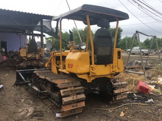 ขายD2-3 P สภาพสวยพร้อมใช้งาน เครื่องดีช่วงล่างดี ใบแทร็กสวย ราคาต่อรองคุยกันได้ โทร0616613023