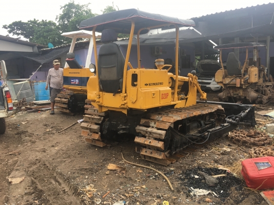 ขายD2-3 P สภาพสวยพร้อมใช้งาน เครื่องดีช่วงล่างดี ใบแทร็กสวย ราคาต่อรองคุยกันได้ โทร0616613023