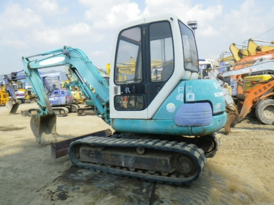 Komatsu PC40-7 ตู้เก๋ง นำเข้าเองจากญี่ปุ่นโดยตรง