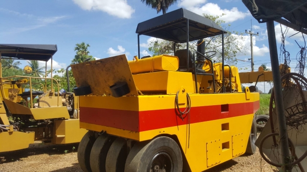 ขายรถบด DYNAPAC 7 ล้อยาง พร้อมใช้ มีทะเบียนแจ้งหยุดไว้ครับ