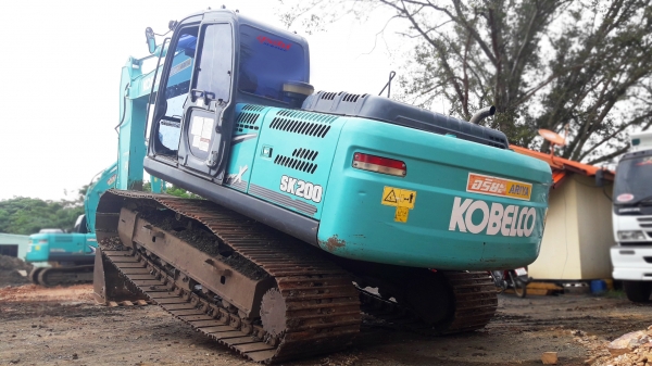 ขายรถแบ็คโฮ KOBELCO SK200-8 Yn12 SuperX ใช้งาน 6,565 ชั่วโมง สภาพนางฟ้า
