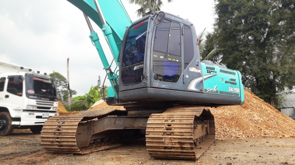 ขายรถแบ็คโฮ KOBELCO SK200-8 Yn12 SuperX ใช้งาน 6,565 ชั่วโมง สภาพนางฟ้า