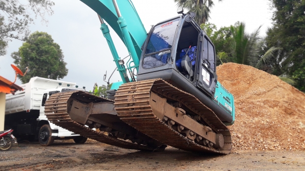ขายรถแบ็คโฮ KOBELCO SK200-8 Yn12 SuperX ใช้งาน 6,565 ชั่วโมง สภาพนางฟ้า