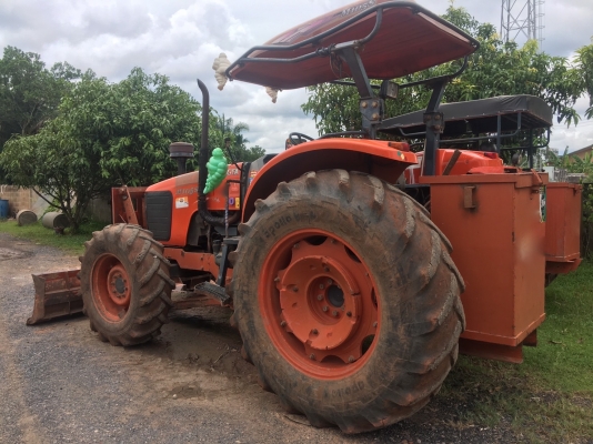รถไถ KUBOTA  M105S   ,    ( รถทำงาน  4,xxx  ชม. )  ,  ( รถ 2 เพลา. )         สนใจติดต่อ   081 - 6079515