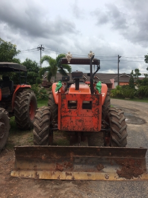 รถไถ KUBOTA  M105S   ,    ( รถทำงาน  4,xxx  ชม. )  ,  ( รถ 2 เพลา. )         สนใจติดต่อ   081 - 6079515