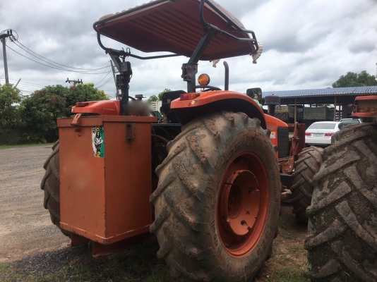 รถไถ KUBOTA  M105S   ,    ( รถทำงาน  4,xxx  ชม. )  ,  ( รถ 2 เพลา. )         สนใจติดต่อ   081 - 6079515