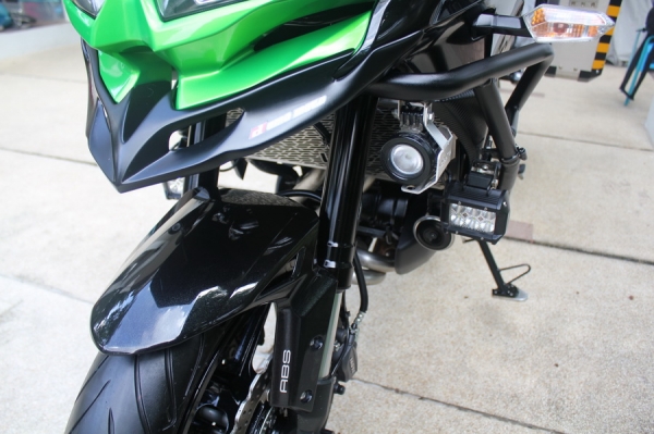 (พร้อมออกรถ 49,000) VERSYS 650 ปี2015โฉมใหม่ รถสวยพร้อมของแต่งทั้งคัน