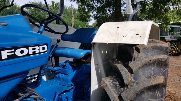 ขาย Ford 6610 สองเพลา คานหน้าคาลาโร่ ใบดันหน้า ผาน 7