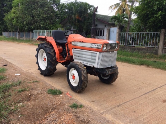 ขาย kubota L2002 สองเพลา ตัวเปล่า