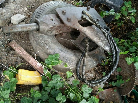 ขาย หัวแย็ก ใช้กับ pc30-35-40 ใช้ดีไม่มีปัญหา ราคา 55000 บาท ต่อรองได้ พร้อมลายแย็ก