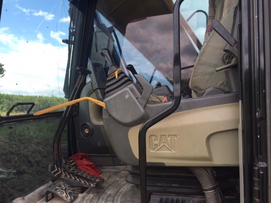 CAT320-D. พร้อมใช้เล่มทะเบียน