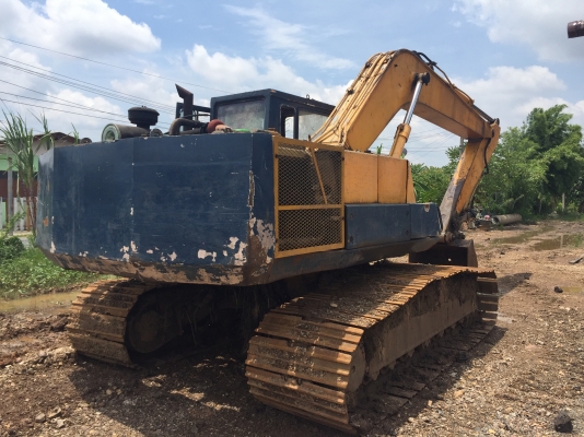ขายด่วนครับ รถขุด PC200-3 คอนโทรลยาว รถบ้าน