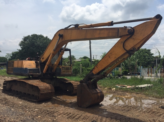 ขายด่วนครับ รถขุด PC200-3 คอนโทรลยาว รถบ้าน