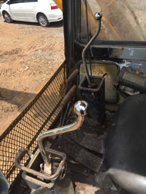 ขายด่วนครับ รถขุด PC200-3 คอนโทรลยาว รถบ้าน