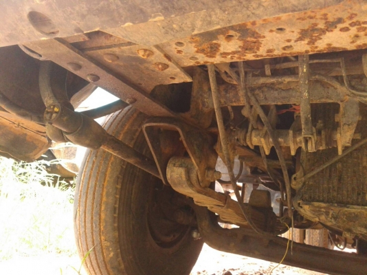 ขายรถบรรทุก 6 ล้อ ISUZU NPR 110 แรงสภาพเดิม