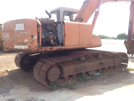 ขายรถแบคโฮ HITACHI EX200-2 เอกสารเล่มทะเบียน ราคา 420000