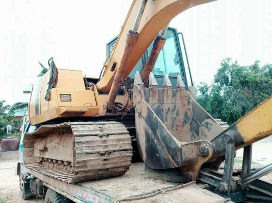 ขายรถขุดแบ็คโค KOMATSU PC120-5ไฟฟ้าครบ เครื่องฟิตใหม่ช่วงล่างโซ่ใหม่ เอวใหม่ สภาพพร้อมลุยงาน