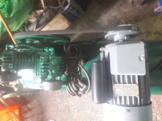 ขาย !! ปั้มลมHEROขนาด1/2แรง2สูบ.ติดมอเตอร์1.5แรง220v