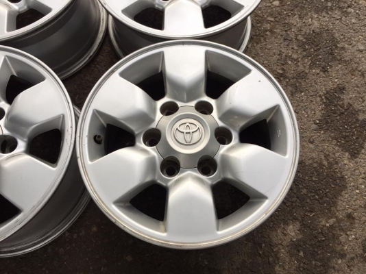 ขายล้อแม็ก Toyota vigo ขอบ 15 ชุดละ 4,500 บาท ขายล้อแม็ก Toyota vigo ขอบ 15 ชุดละ 4,500 บาท